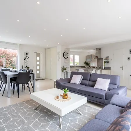 בית נופש Dream Factory House - Disneyland Paris - 8 Pax Wifi Parking מונטבראן